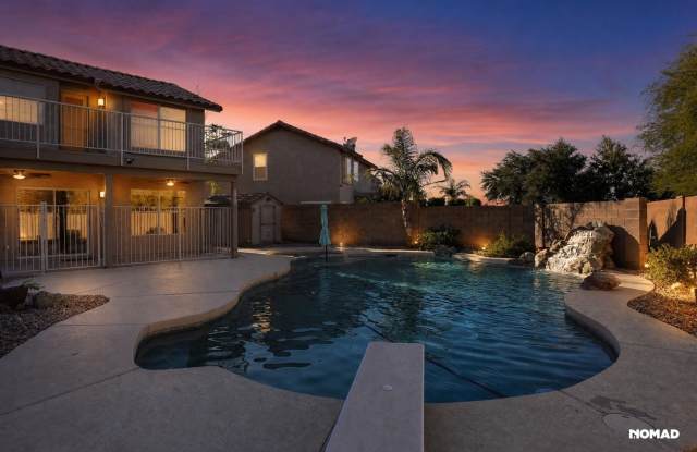 4BR Gilbert House on Oversized Lot Gallery 1