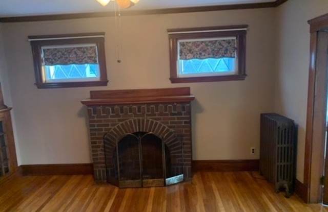 74 Bellevue Avenue Gallery 4