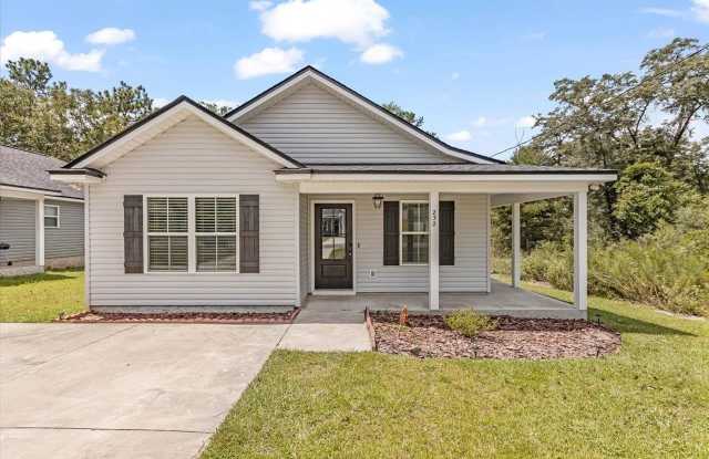 232 Tafflinger Road - 232 Tafflinger Road, Wakulla County, FL 32327