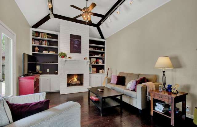 1627 Aspen Grove Drive Gallery 2