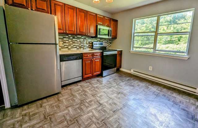 75 Belair Drive photos photos