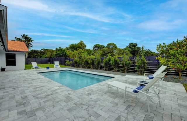 1440 NW 12th Way photos photos