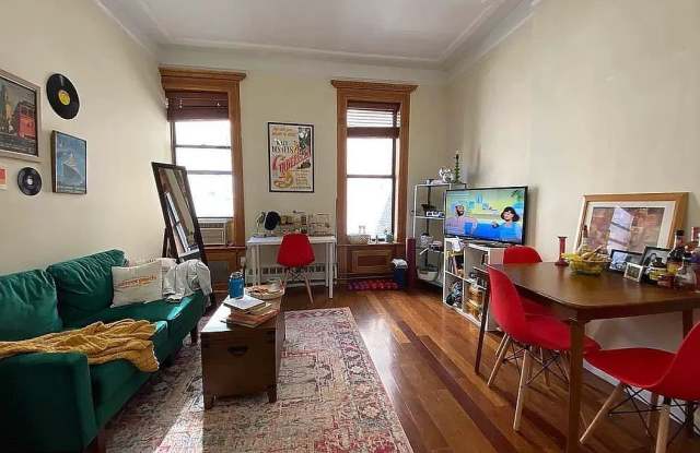 67 W 71st Street Gallery 2