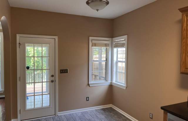 4616 FAIRFAX COURT Gallery 2