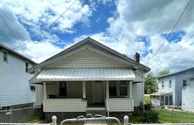Newly Renovated Two Bedroom Home on Washington Street West photos photos