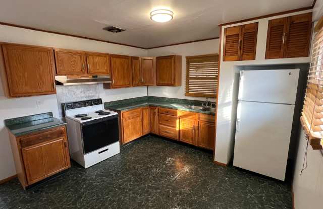 3 bedrooms 1 bathroom ranch style house - 4586 Live Oak Drive, Trotwood, OH 45417