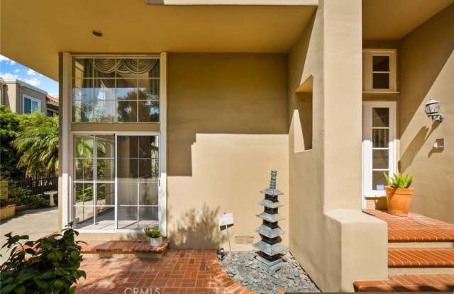 19595 Oakdale Lane Gallery 3