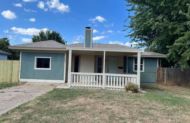 Larger three bedroom home for rent. photos photos