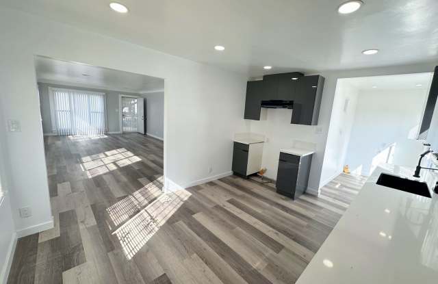 Central to everything! Move In Ready 2bd/1ba home in Van Ness area photos photos