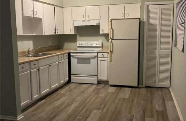 2670 Broadway - 2670 Broadway, Fort Myers, FL 33901
