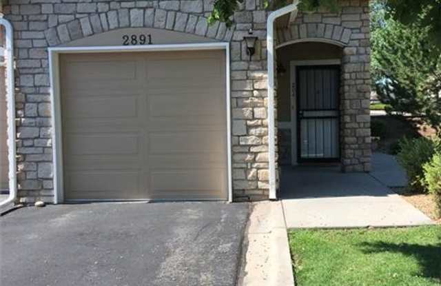3 Bedroom, End-Unit Condo in Westminster Gallery 3