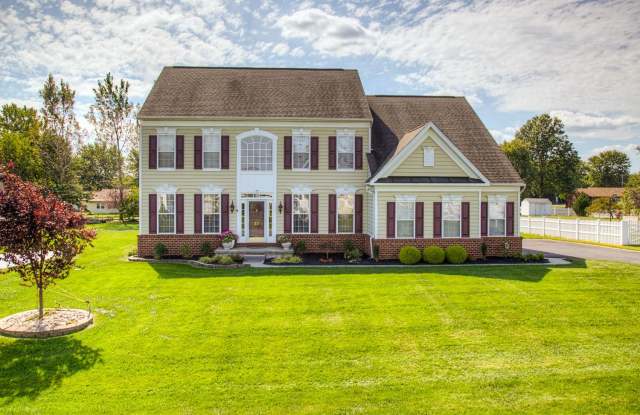 Stunning 4 bedroom, 2.5 bath, 2 story colonial  Coming soon Gallery 3