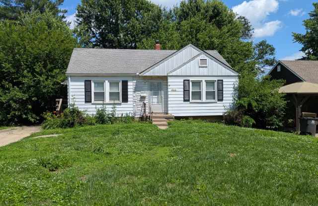 3213 S Ash Ave photos photos