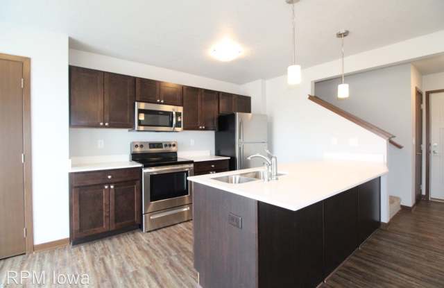 4023 NW Cedarwood Lane Gallery 4