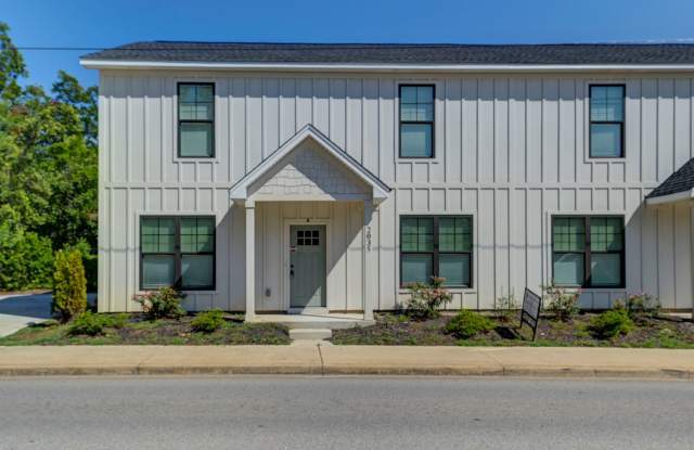 Modern Townhome in Rosewood – Walk to USC, Dining  More! photos photos