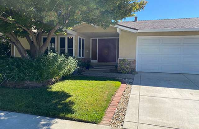 Westside Home on Cul-de-Sac photos photos