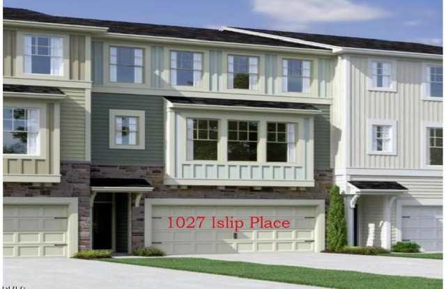 1027 Islip Place photos photos