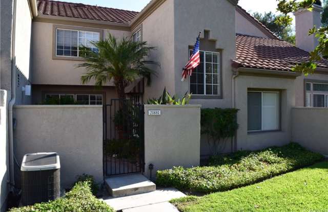 21881 Southgate - 21881 Southgate, Mission Viejo, CA 92692