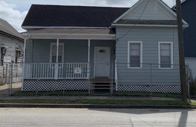 306 Hogan Street - 306 Hogan Street, Houston, TX 77009