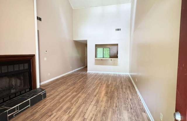 5371 Century Trace Gallery 2
