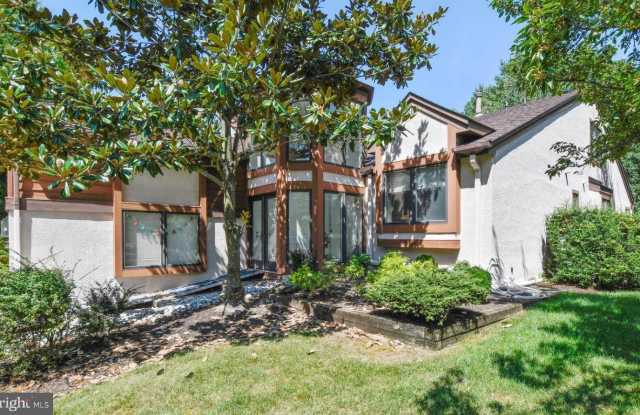 235 SAYRE DRIVE Gallery 3