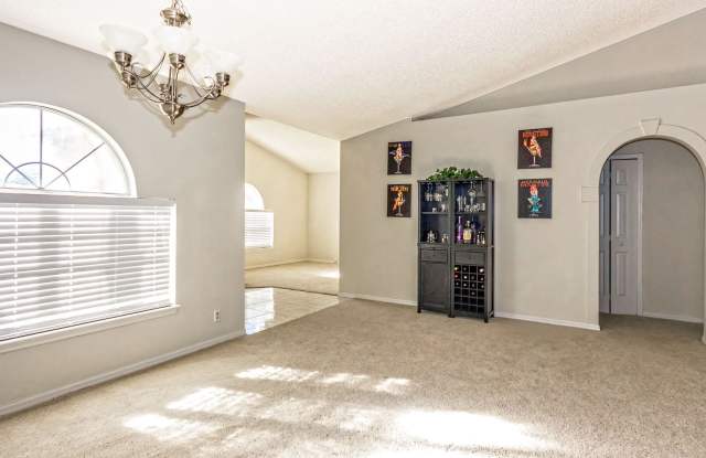 13053 VIBURNUM DR S Gallery 3