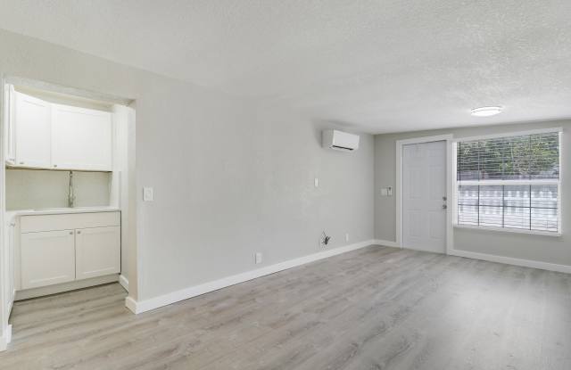 711 4th Avenue S Gallery 4