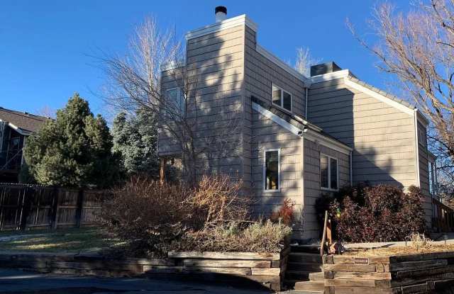 3BD, 2.5BA Boulder Townhome with 2 Parking Spots - 4651 Macarthur Lane, Boulder, CO 80303