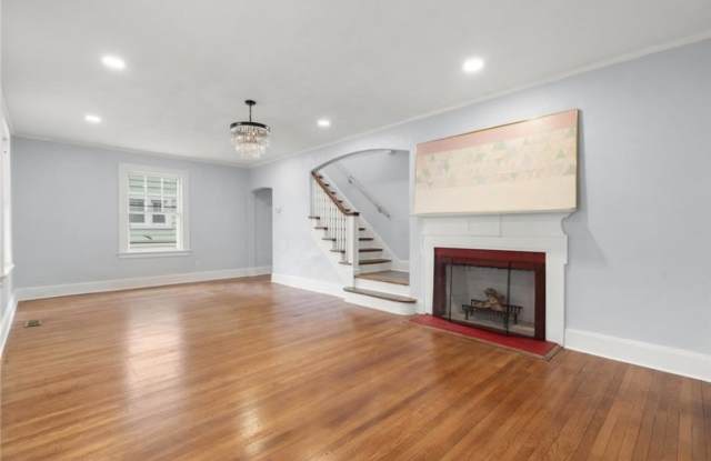 111 Elmwood Place photos photos