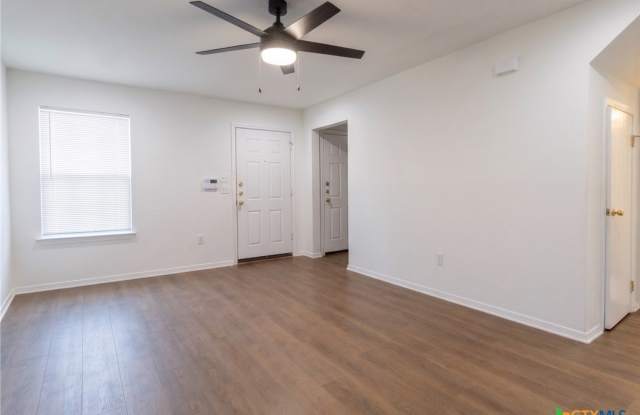 3105 Yaupon Road Gallery 3