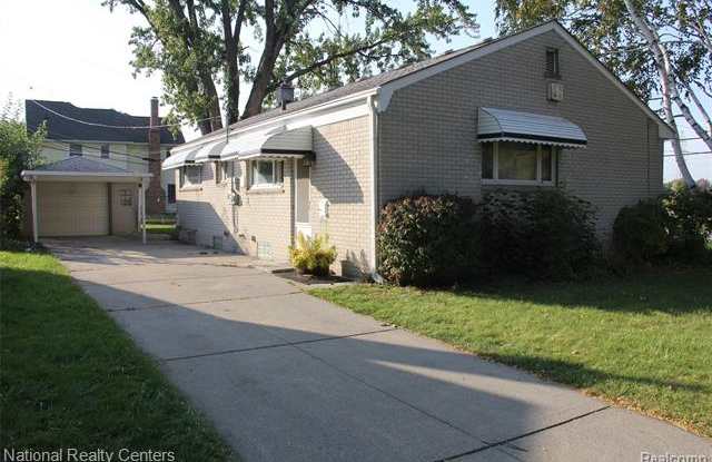 5160 CHICAGO Road Gallery 4