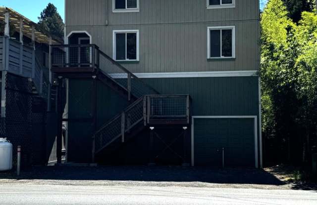 1843 Square Foot River Front two level home, Views, walking distance to downtown Guerneivlle, Large sunny yard to river photos photos