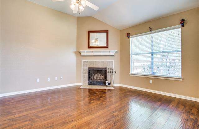 5315 Penny Lane Gallery 4