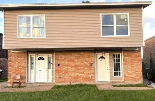 7021 YORKTOWN Drive photos photos