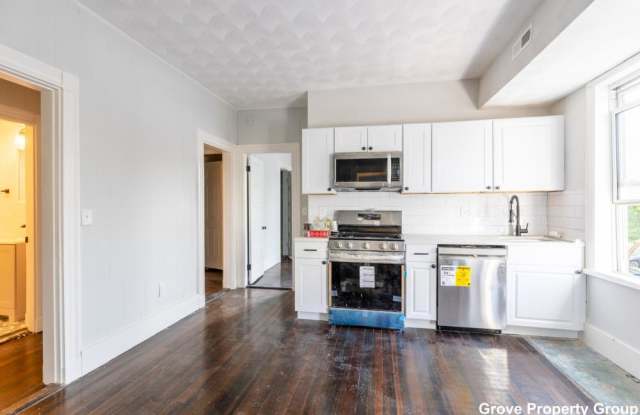 205-207 L street Gallery 2