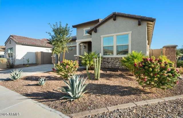 18427 W CLINTON Street photos photos