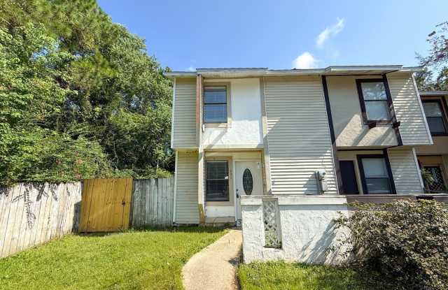 Pet Friendly  Completely remodeled 2 bedroom 1.5 bath townhouse available for rent! - 424 East Burgess Road, Brent, FL 32504