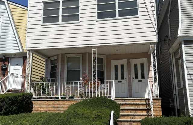 101 WEST 54TH ST - 101 West 54th Street, Bayonne, NJ 07002