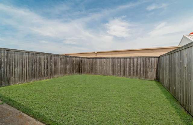 3362 Lanarc Drive Gallery 4