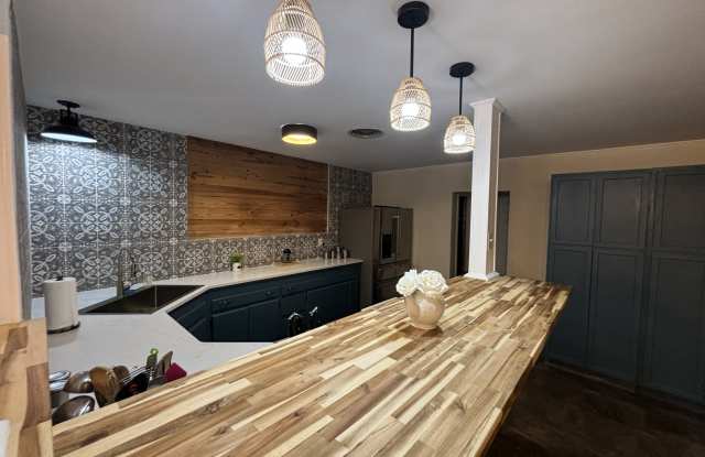 416 West Thompson Avenue photos photos