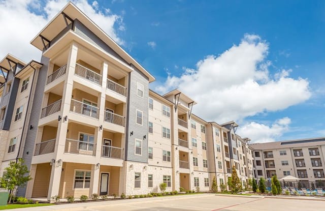 Brea Luxury Apartments Gallery 3