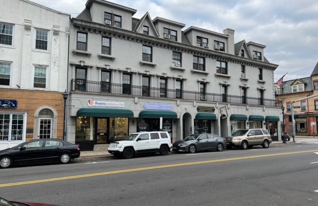 84 South Street - 84 South Street, Oyster Bay, NY 11771