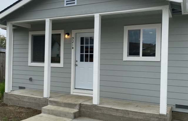 Coming Soon!!! High End Brand New 2Bed/1Bath Backyard Additional Dwelling Available NOW! photos photos