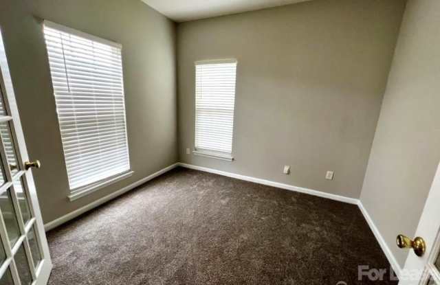3519 Balsam Tree Drive Gallery 4
