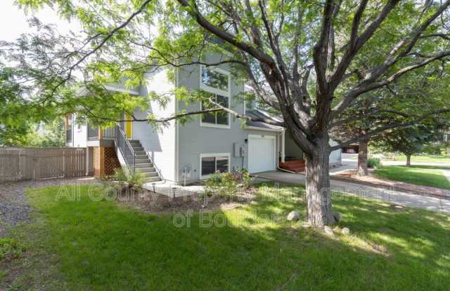 3879 Oakwood Dr photos photos