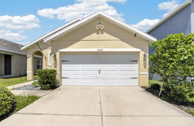 12035 SUBURBAN SUNRISE Street Gallery 1