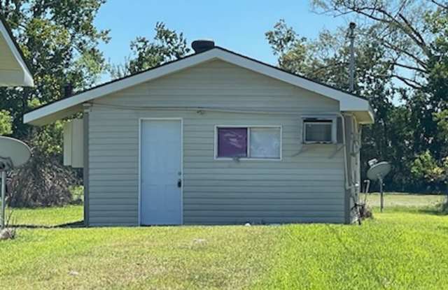 1B/1B Home Available in Lake Charles photos photos