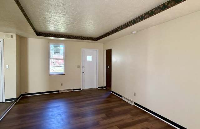 1206 Lawrence Road Northeast - 3 Gallery 2