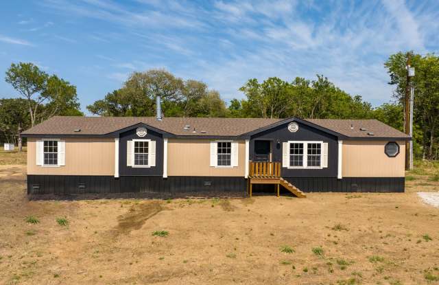 Spacious 4 Bedroom Home on 1 acre! photos photos