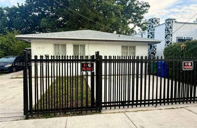 1270 NW 39th St photos photos